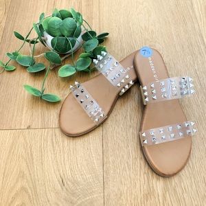 🚫⭐️SOLD⭐️🚫 Madden Girl Fetchh Clear Studded Sandals 7.5